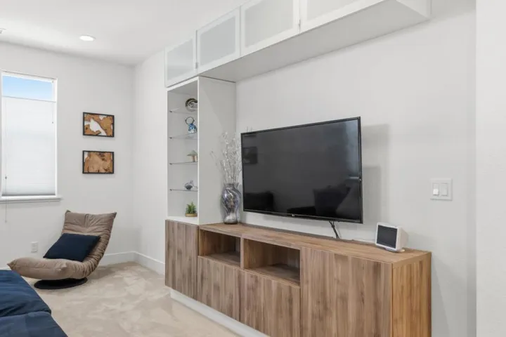 2808 Telegraph Boulevard, Marina, California 93933
