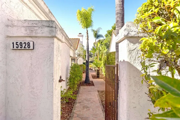 15928 Caminito Aire Puro, San Diego, California 92128