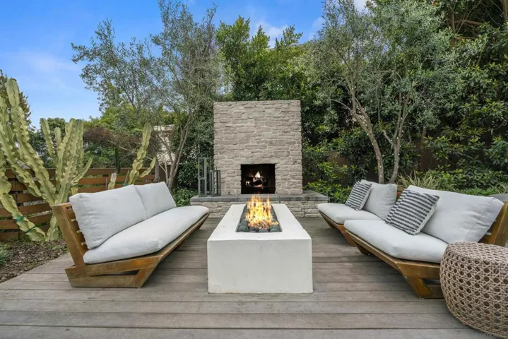 427 El Sueno, Solana Beach, California 92075