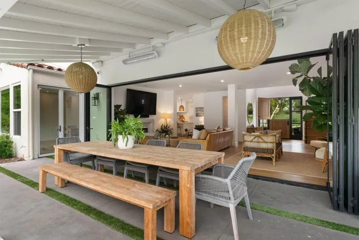 427 El Sueno, Solana Beach, California 92075