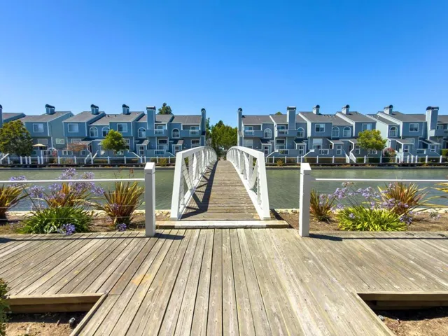 860 Boardwalk Place, Redwood City, California 94065