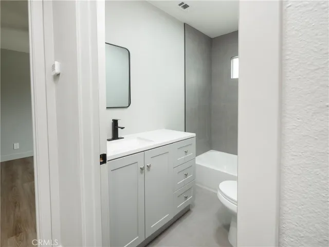 5245 Navarro, Los Angeles, California 90032
