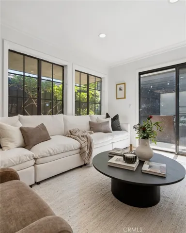 1429 Valley View Road 32, Glendale, California 91202