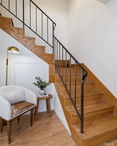 1429 Valley View Road 32, Glendale, California 91202