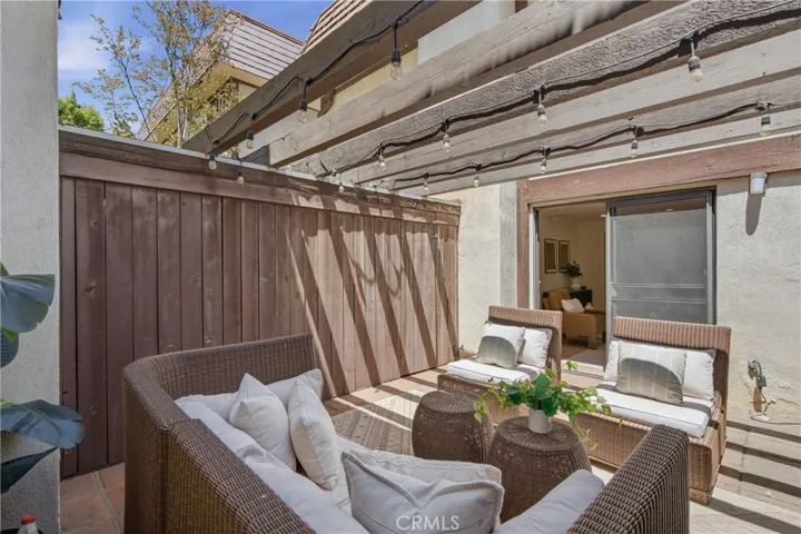 1429 Valley View Road 32, Glendale, California 91202