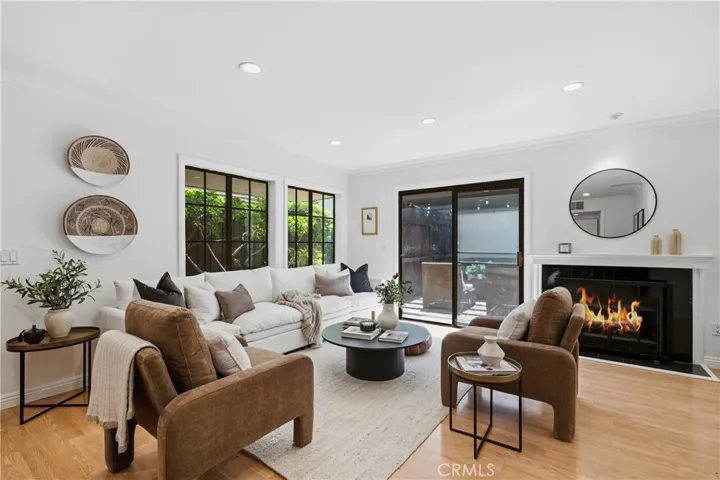 1429 Valley View Road 32, Glendale, California 91202