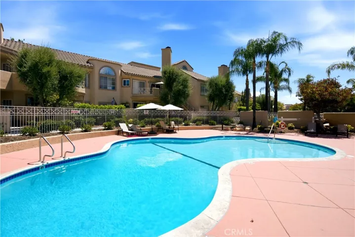 23609 Del Monte Drive 295, Valencia, California 91355