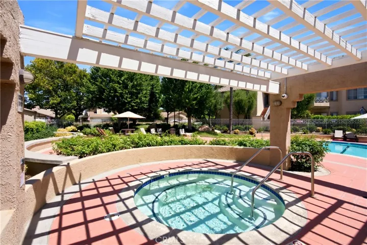 23609 Del Monte Drive 295, Valencia, California 91355