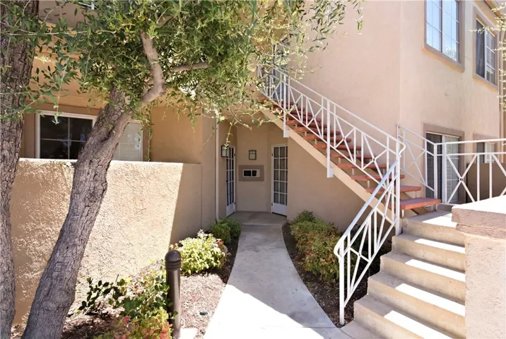 23609 Del Monte Drive 295, Valencia, California 91355