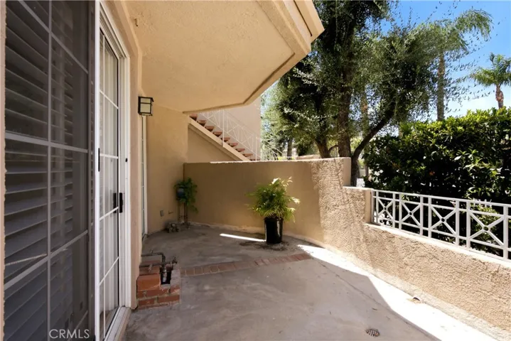 23609 Del Monte Drive 295, Valencia, California 91355