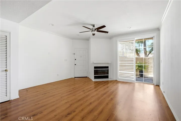 23609 Del Monte Drive 295, Valencia, California 91355