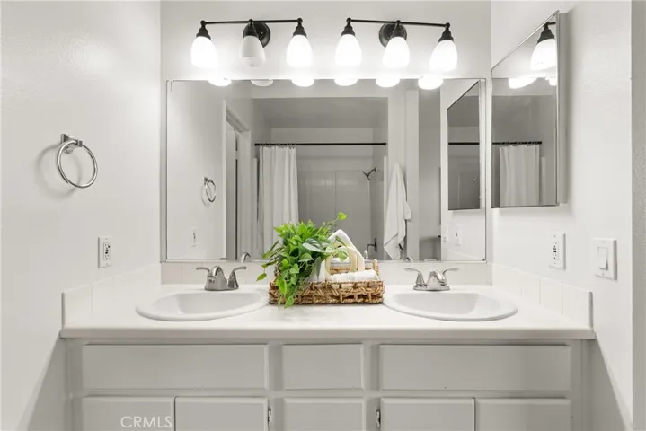 98 Verdin Lane, Aliso Viejo, California 92656