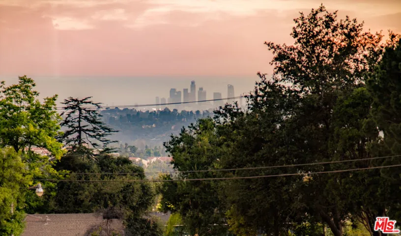 924 E Poppyfields Drive, Altadena, California 91001