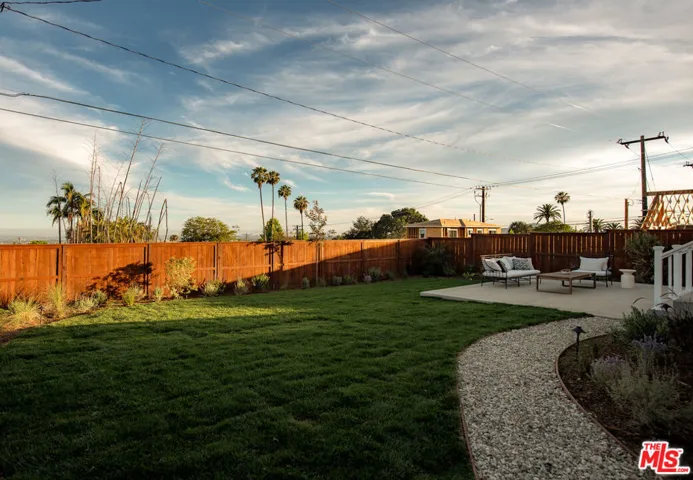 924 E Poppyfields Drive, Altadena, California 91001