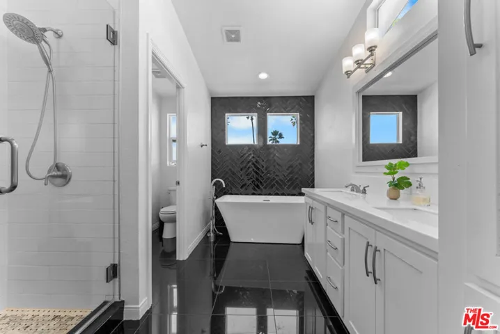 29500 Heathercliff Road 70, Malibu, California 90265