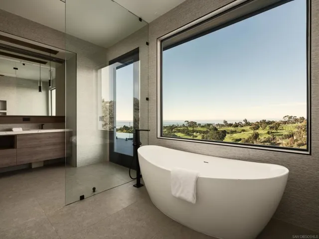 6627 Muirlands Dr, La Jolla, California 92037
