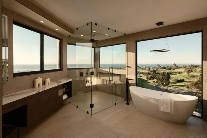 6627 Muirlands Dr, La Jolla, California 92037