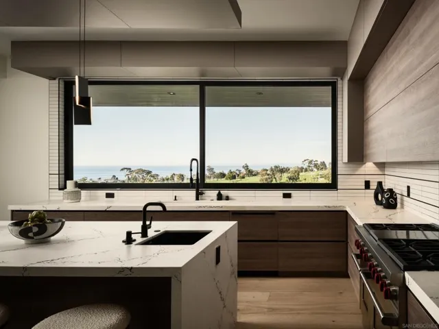 6627 Muirlands Dr, La Jolla, California 92037