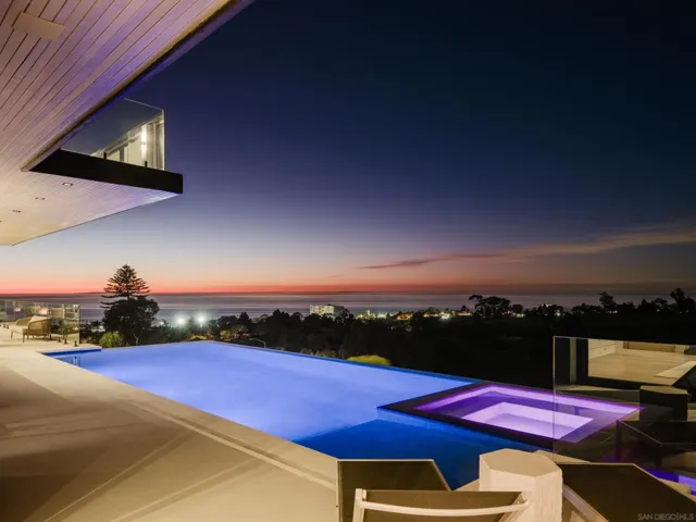 6627 Muirlands Dr, La Jolla, California 92037