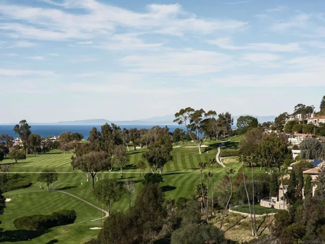 6627 Muirlands Dr, La Jolla, California 92037