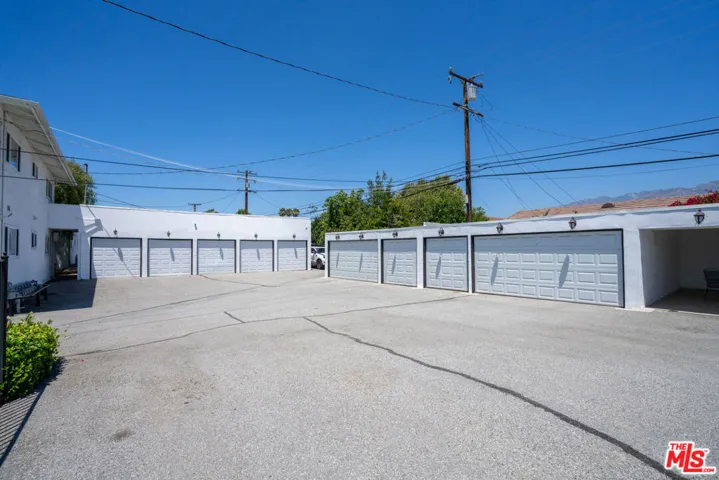 921 W Huntington Drive, Arcadia, California 91007