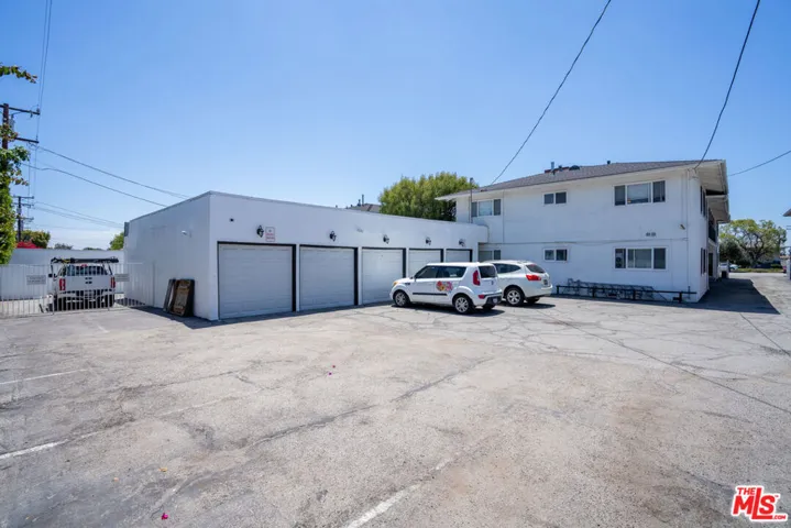 921 W Huntington Drive, Arcadia, California 91007