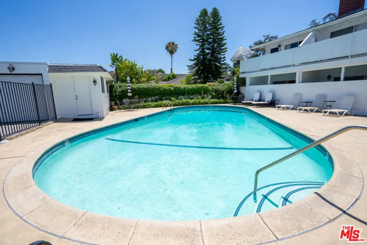 921 W Huntington Drive, Arcadia, California 91007