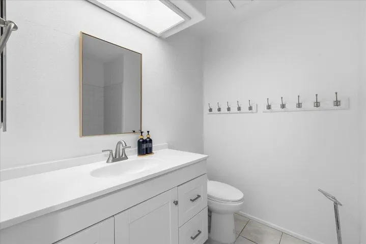 39-Bathroom