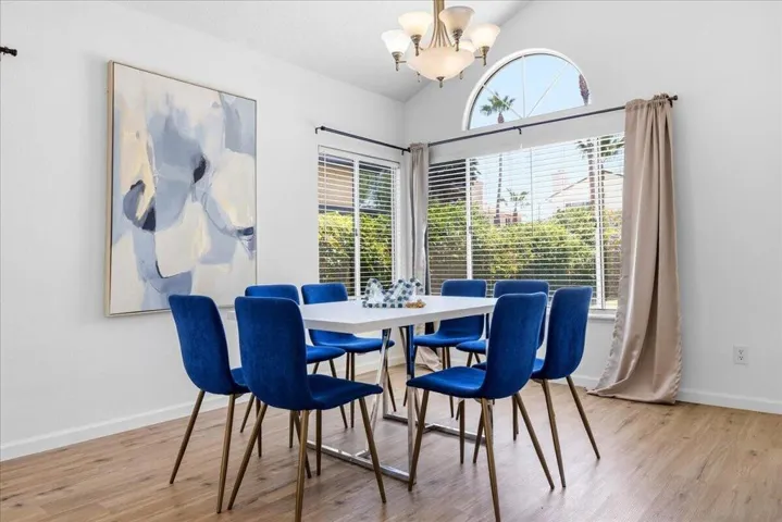 12-Dining Room