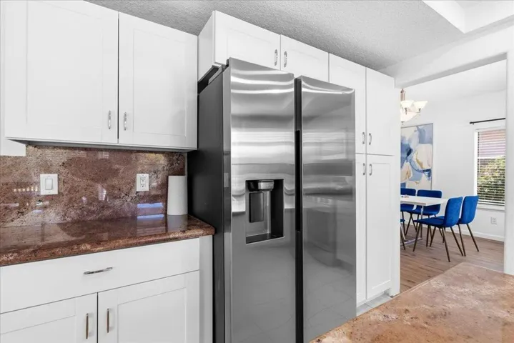 18-Kitchen