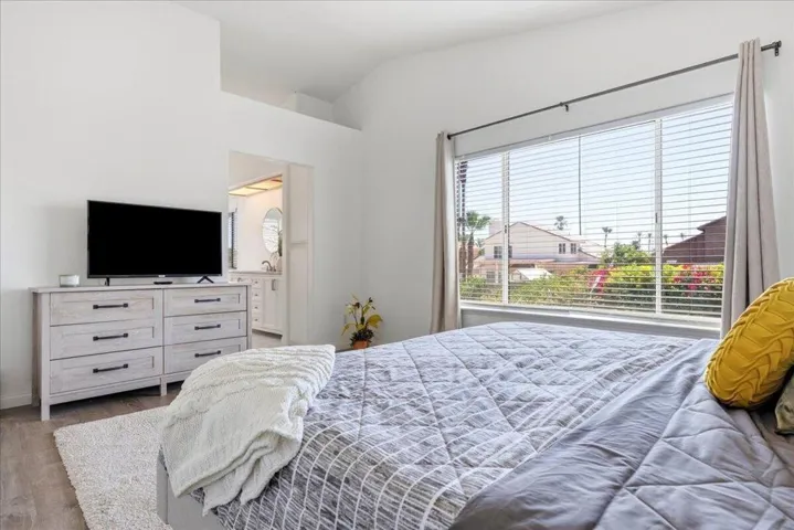 28-Primary Bedroom