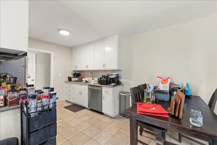 220 Athol Avenue, Oakland, California 94606