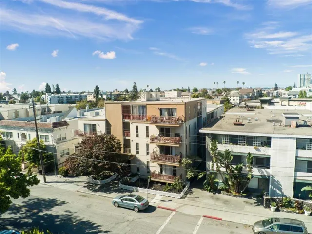 220 Athol Avenue, Oakland, California 94606