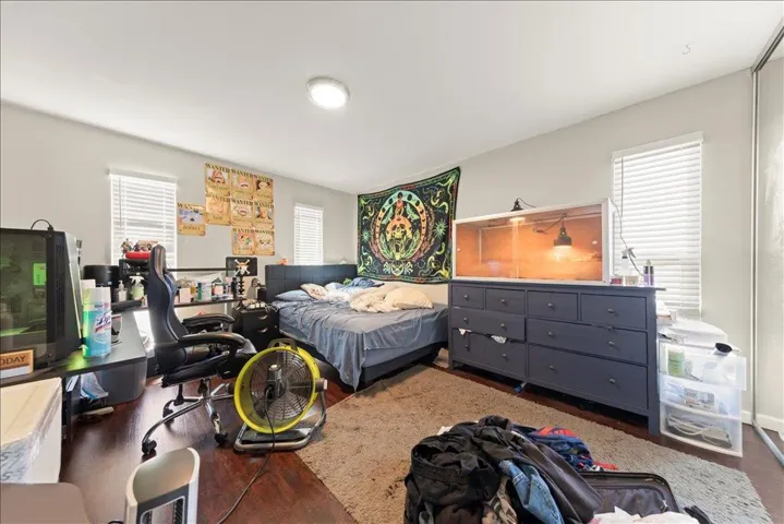 220 Athol Avenue, Oakland, California 94606