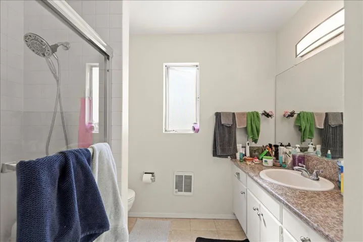 220 Athol Avenue, Oakland, California 94606