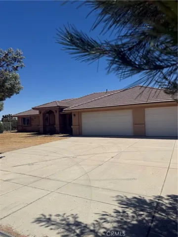 9379 Middleton Road, Phelan, California 92371
