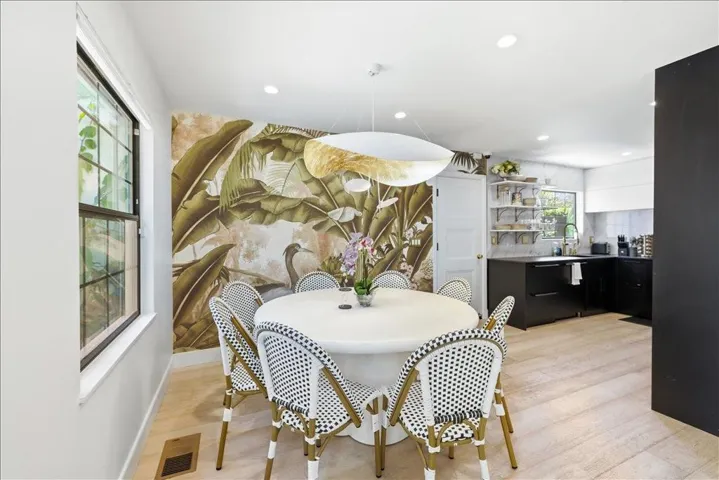 1031 Almanor Avenue, Menlo Park, California 94025 — photo 5