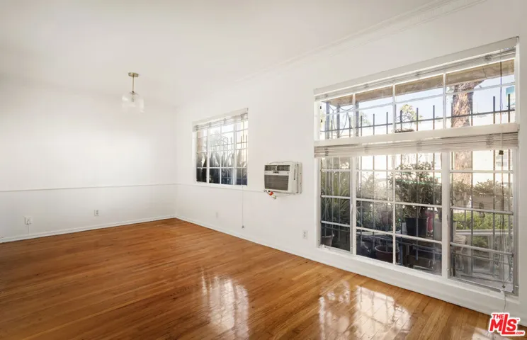 215 S Tower Drive D, Beverly Hills, California 90211