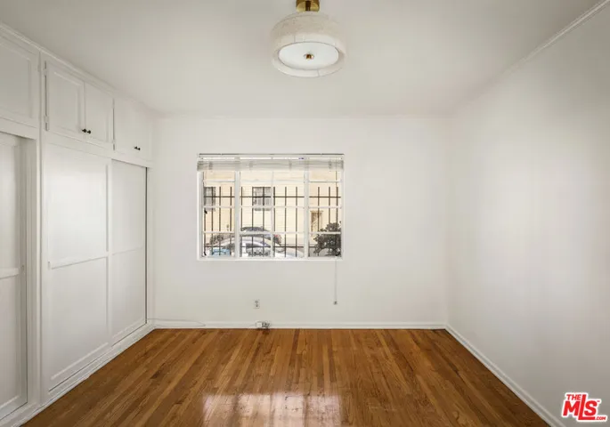 215 S Tower Drive D, Beverly Hills, California 90211