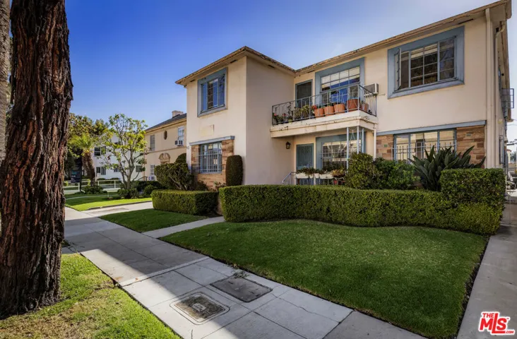 215 S Tower Drive D, Beverly Hills, California 90211