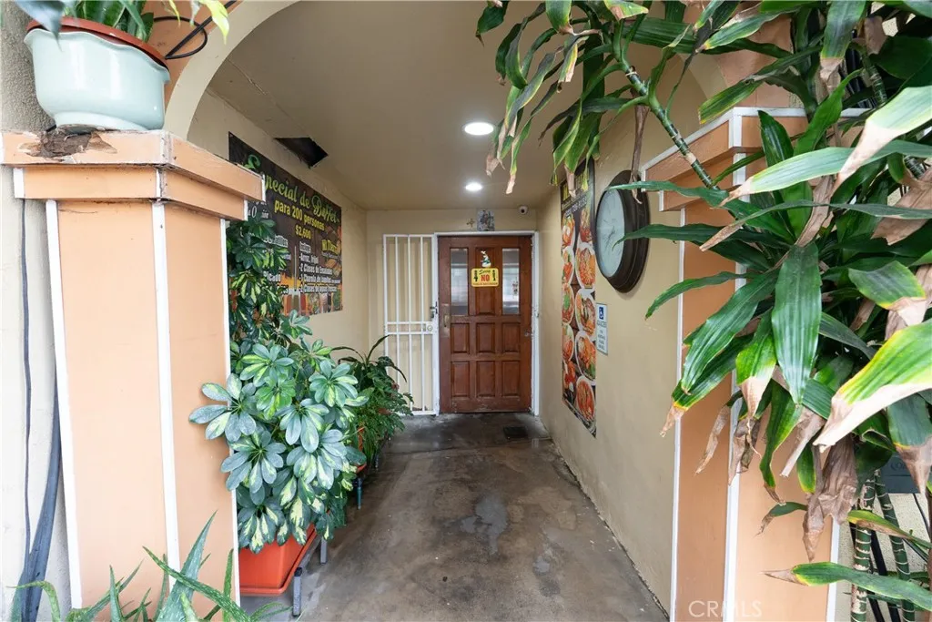 5949 Whittier