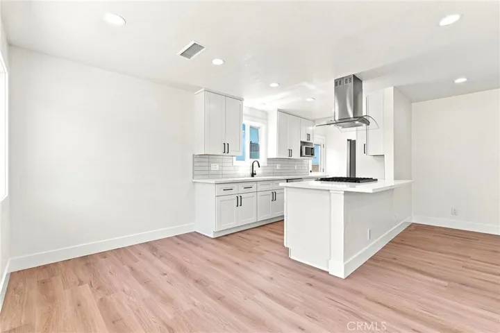 17045 Salais, La Puente, California 91744