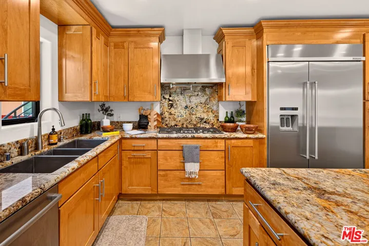 3470 Cabrillo Boulevard, Los Angeles, California 90066