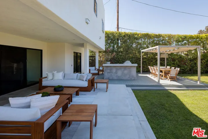 3470 Cabrillo Boulevard, Los Angeles, California 90066