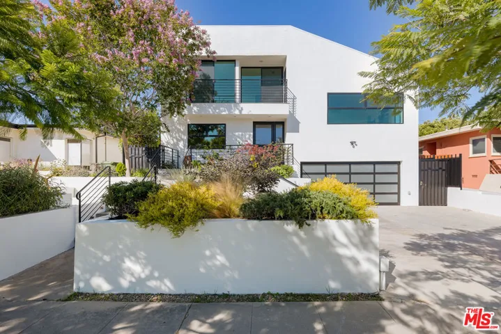 3470 Cabrillo Boulevard, Los Angeles, California 90066