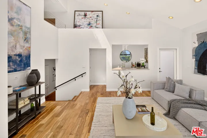 3470 Cabrillo Boulevard, Los Angeles, California 90066