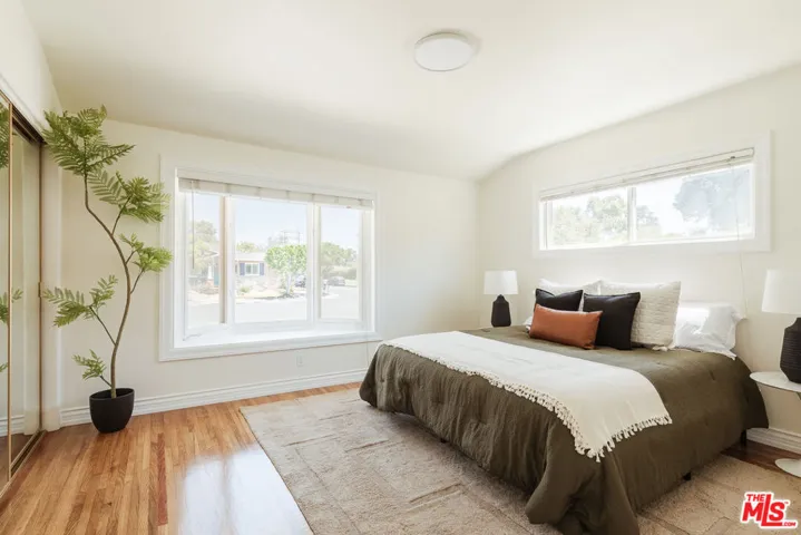 6880 E Lees Way, Long Beach, California 90815