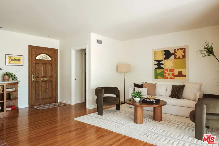6880 E Lees Way, Long Beach, California 90815