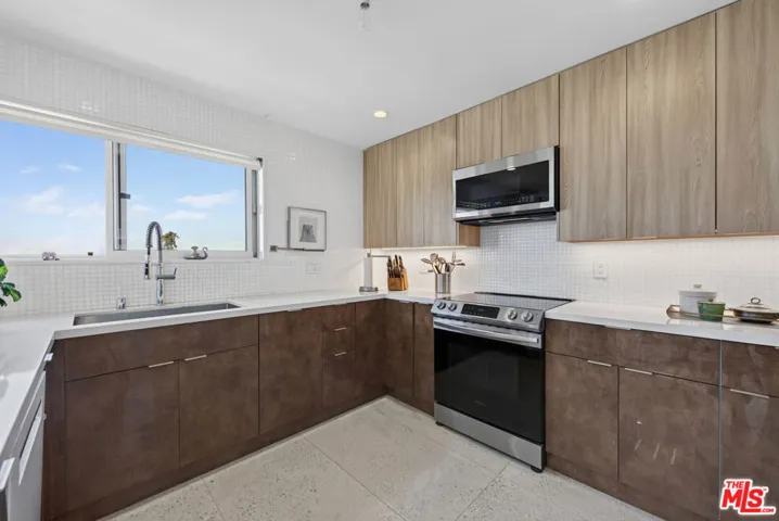 32646 Coastsite Drive 202, Rancho Palos Verdes, California 90275