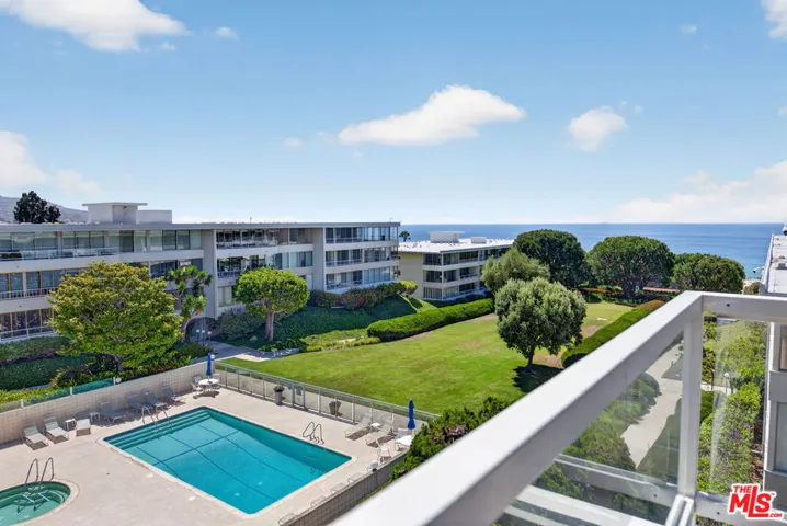 32646 Coastsite Drive 202, Rancho Palos Verdes, California 90275
